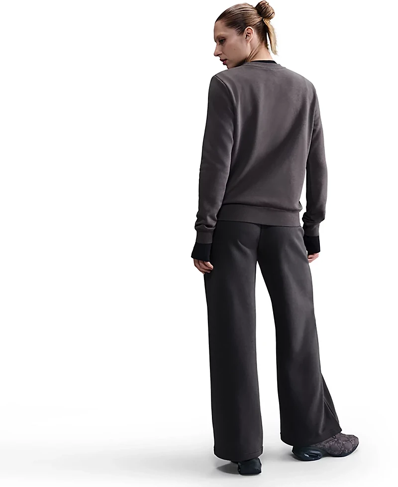 Nike Women's Sportswear Club Crew Sweatshirt