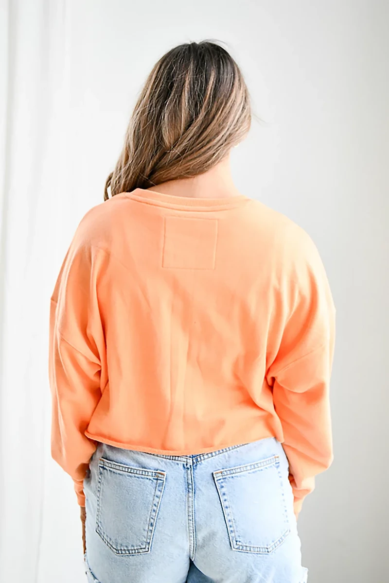 Gameday Social Women's University of Tennessee Volunteers Perkins Chenille Slogan Cropped Long Sleeve Crew T-shirt