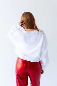 Gameday Social Women's University of Georgia Bulldogs Perkins Chenille Slogan Cropped Long Sleeve Crew T-shirt