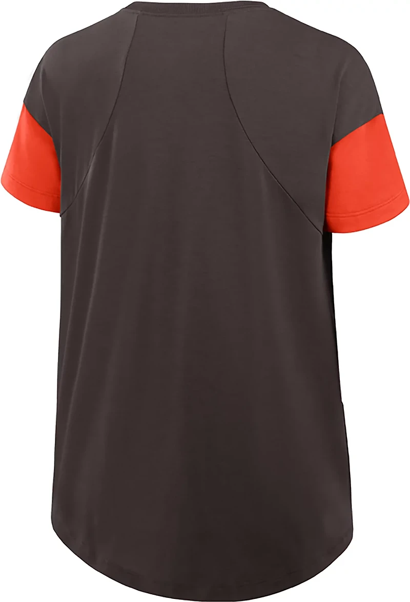 Nike Women's Cleveland Browns Flowy Fashion Graphic T-shirt