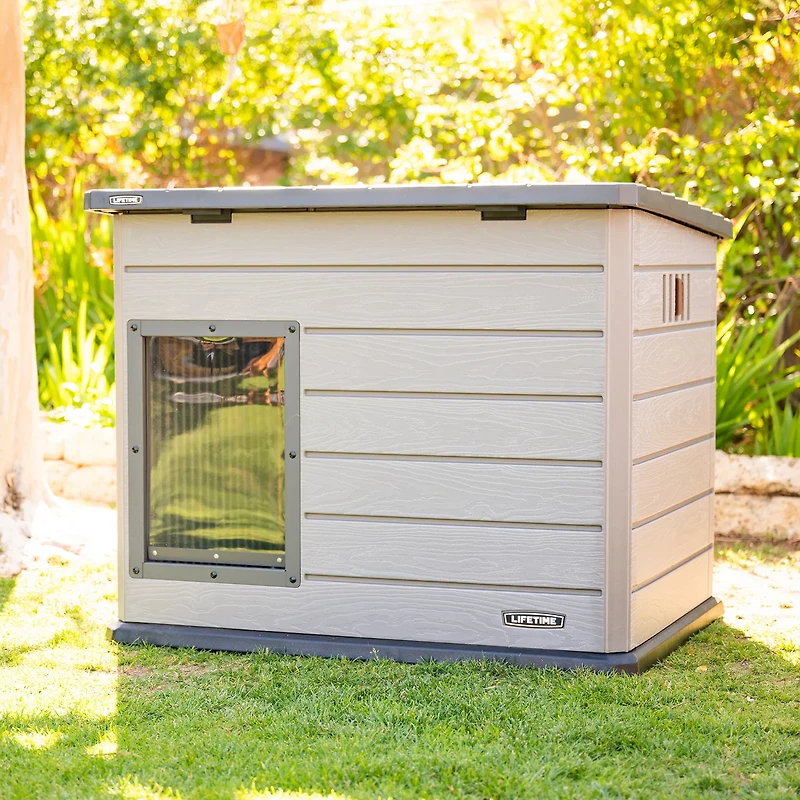 Lifetime Deluxe Large Dog House