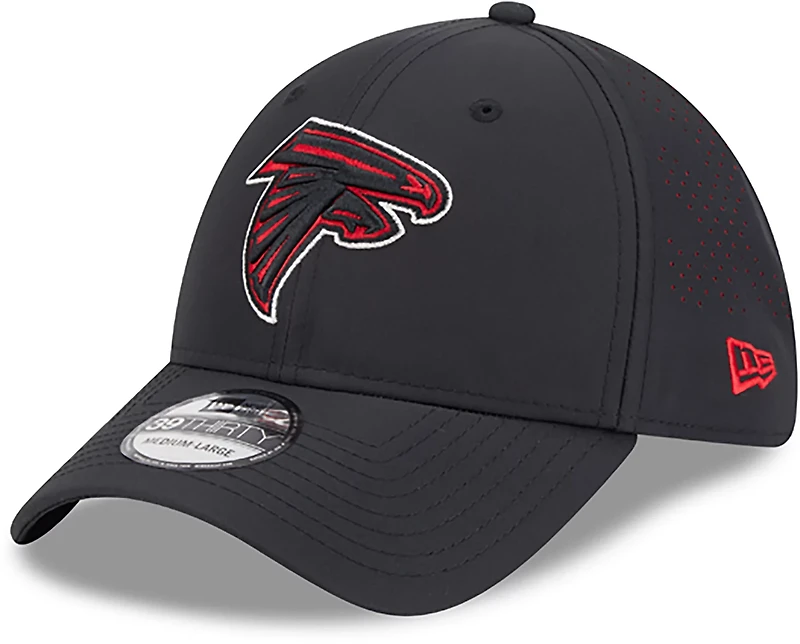 New Era Men's Falcons Night Black 39THIRTY Cap