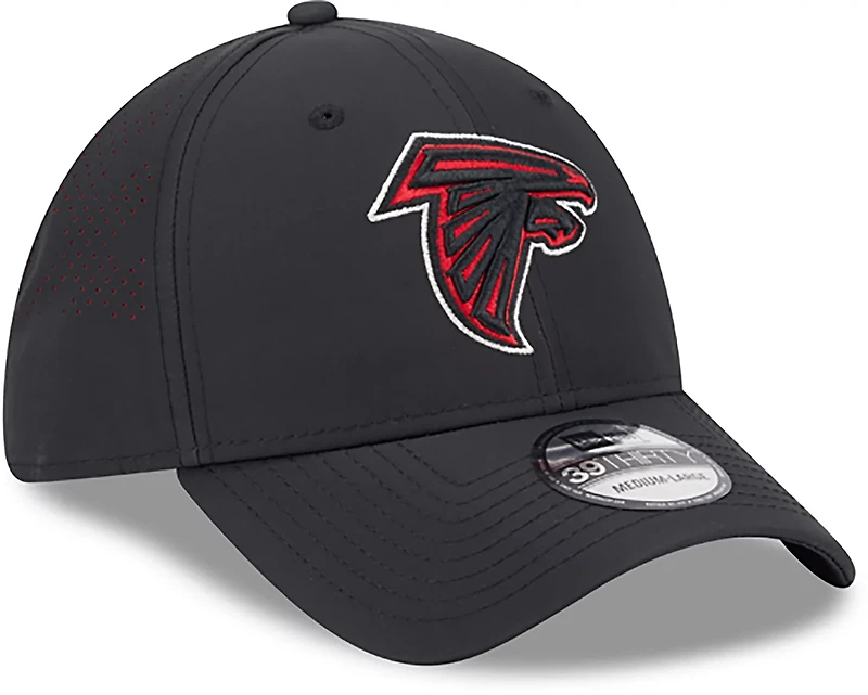 New Era Men's Falcons Night Black 39THIRTY Cap