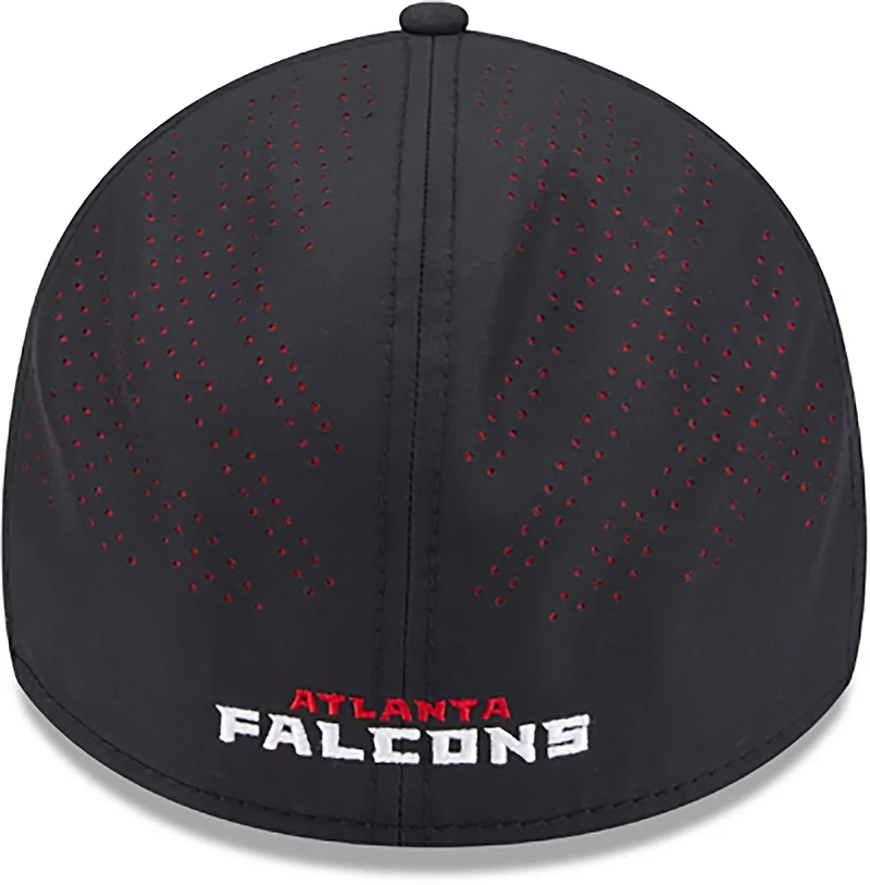 New Era Men's Falcons Night Black 39THIRTY Cap
