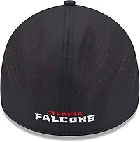 New Era Men's Falcons Night Black 39THIRTY Cap