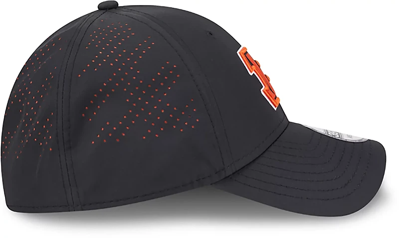 New Era Men's Bengals Night Black 39THIRTY Cap