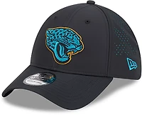 New Era Men's Jaguars Night Black 39THIRTY Cap