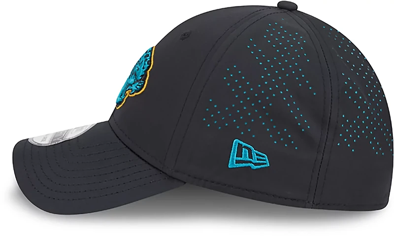 New Era Men's Jaguars Night Black 39THIRTY Cap