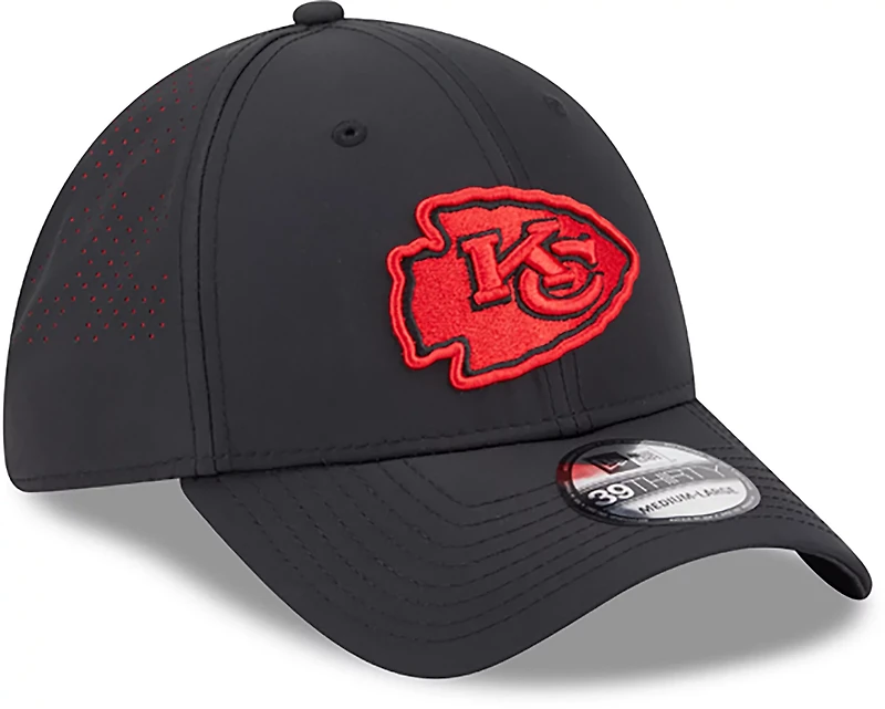 New Era Men's Kansas City Chiefs Night Black 39THIRTY Cap