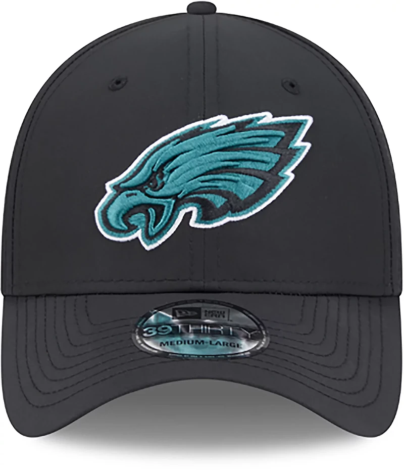 New Era Men's Eagles Night Black 39THIRTY Cap