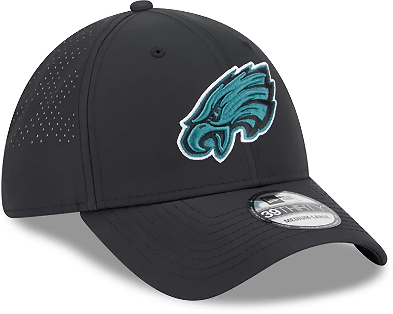 New Era Men's Eagles Night Black 39THIRTY Cap