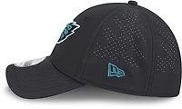 New Era Men's Eagles Night Black 39THIRTY Cap