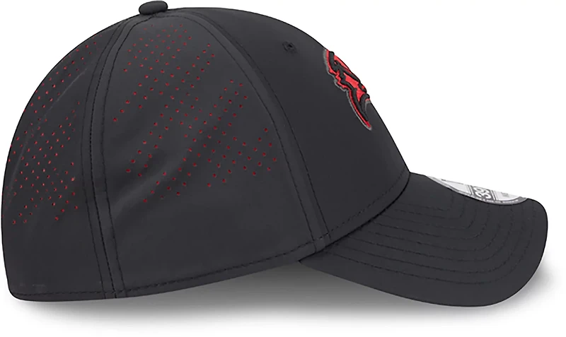 New Era Men's Buccaneers Night Black 39THIRTY Cap