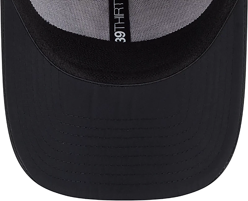 New Era Men's Buccaneers Night Black 39THIRTY Cap