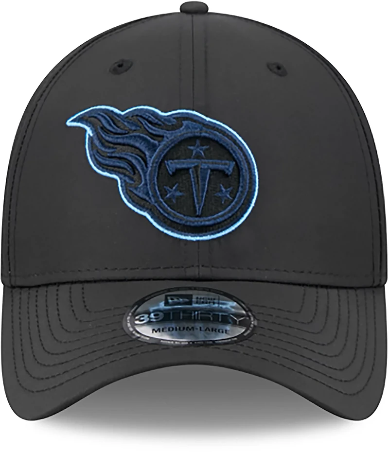 New Era Men's Titans Night Black 39THIRTY Cap