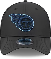 New Era Men's Titans Night Black 39THIRTY Cap