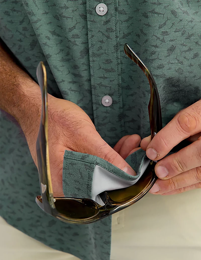 Huk Men's Kona Desert Rose Short Sleeve Shirt