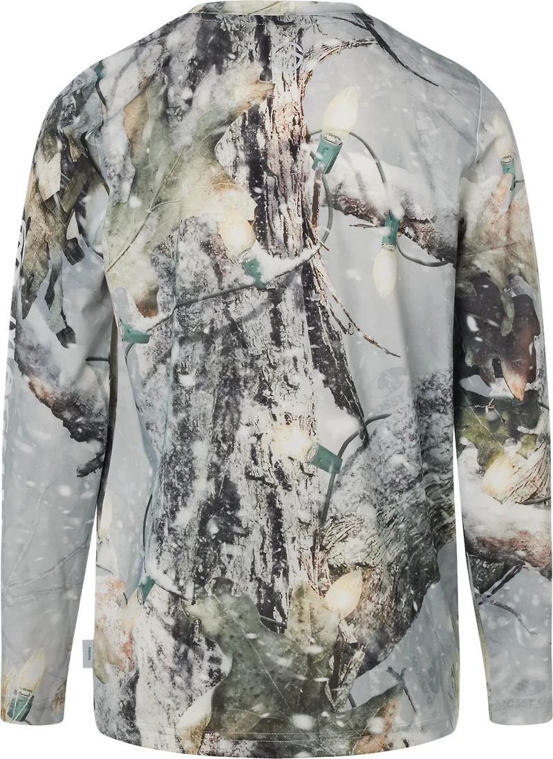 Magellan Outdoors Boys' Holiday Mossy Oak Break-Up Country Snowdrift 2.0 Long Sleeve Crew T-shirt