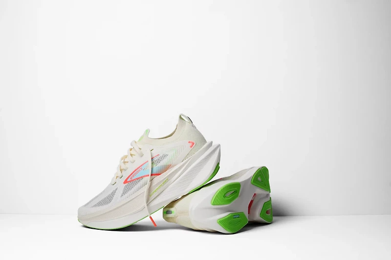 Brooks Women's Hyperion Max 3 Running Shoes