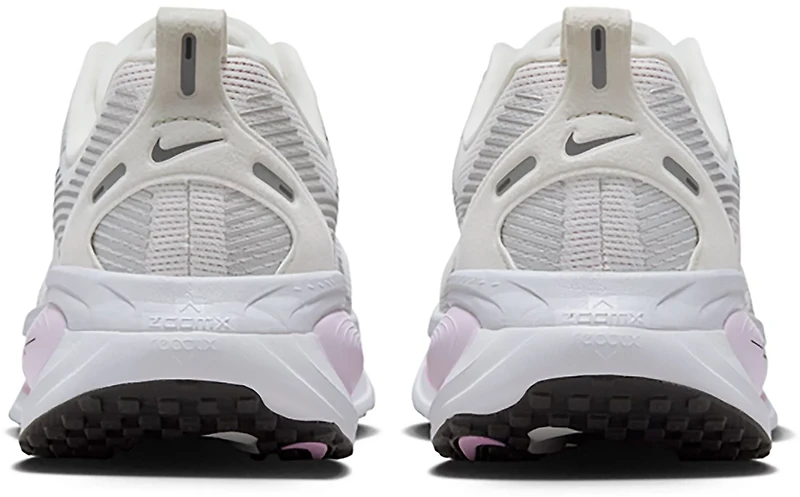 Nike Women's Vomero 18 Road Running Shoes