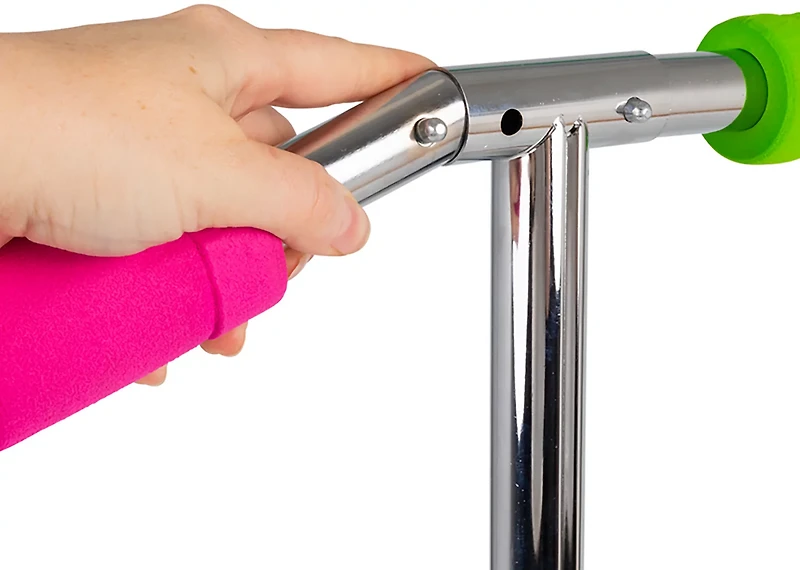 Ozbozz Rainbow Flashing Scooter