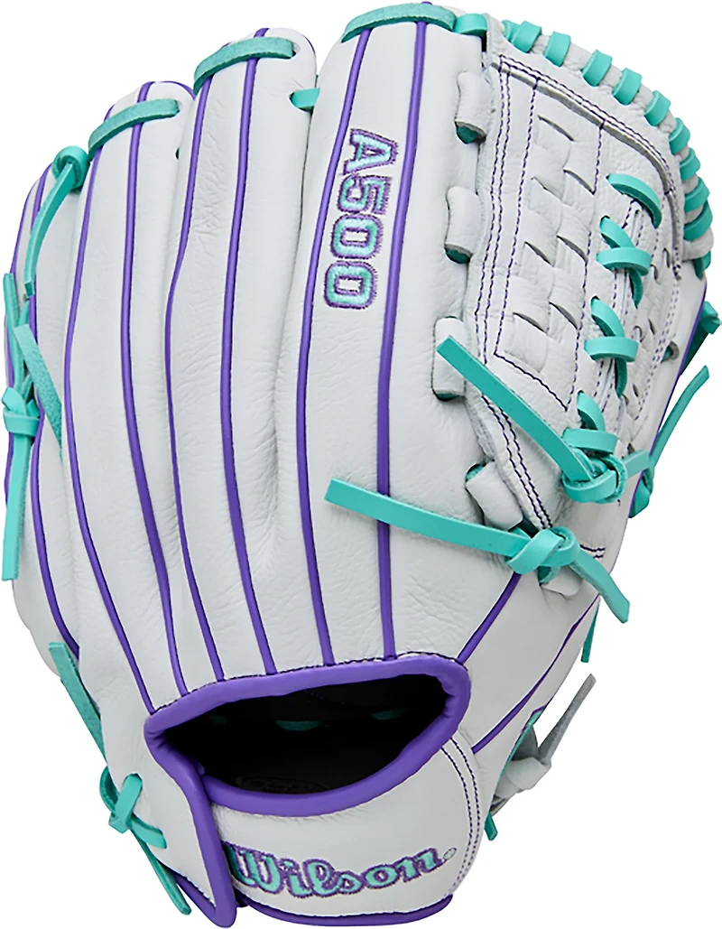 Wilson in A500 Siren Fielding Fast Pitch Glove
