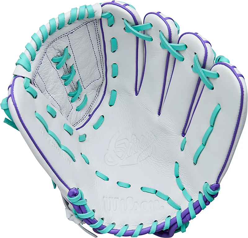 Wilson in A500 Siren Fielding Fast Pitch Glove