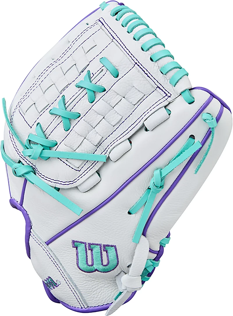 Wilson in A500 Siren Fielding Fast Pitch Glove