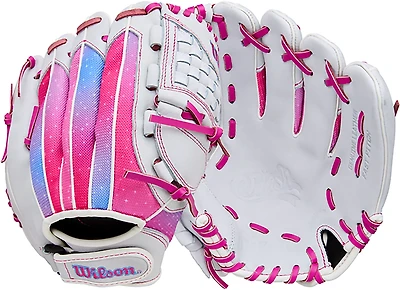 Wilson in A440 Flash Fielding Fast Pitch Glove