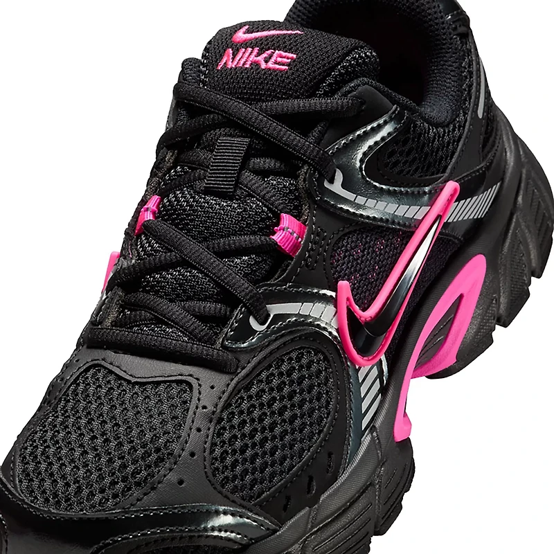 Nike Women's V5 Runner Shoes