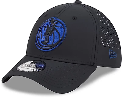 New Era Men's Mavericks Night Black 39THIRTY Cap