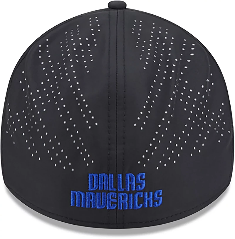 New Era Men's Mavericks Night Black 39THIRTY Cap