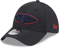 New Era Men's Pelicans Night Black 39THIRTY Cap