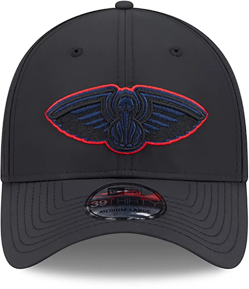 New Era Men's Pelicans Night Black 39THIRTY Cap