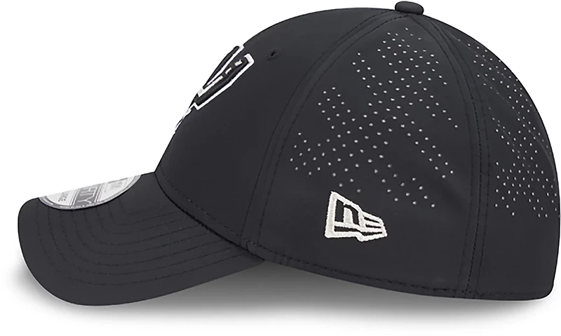 New Era Adults' San Antonio Spurs 39THIRTY Night Black Cap