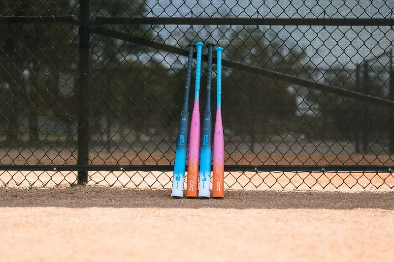 EASTON Ghost OG Rainbow Sherbet Fastpitch Softball Bat -10