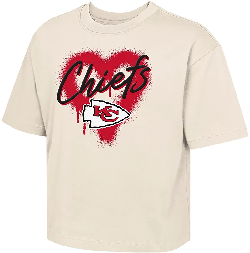 Outerstuff Girls' Chiefs Spray Heart Boxy T-shirt