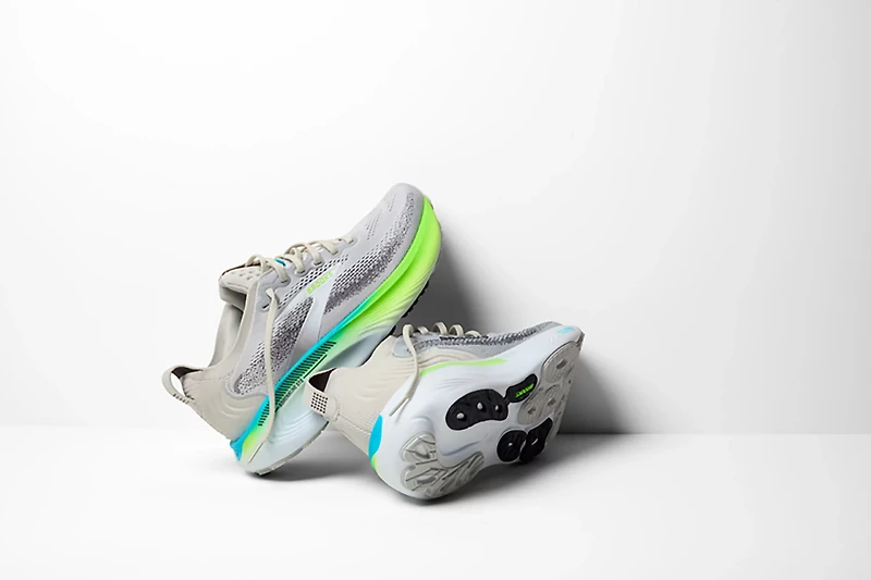 Brooks Men's Adrenaline GTS 25 Running Shoes