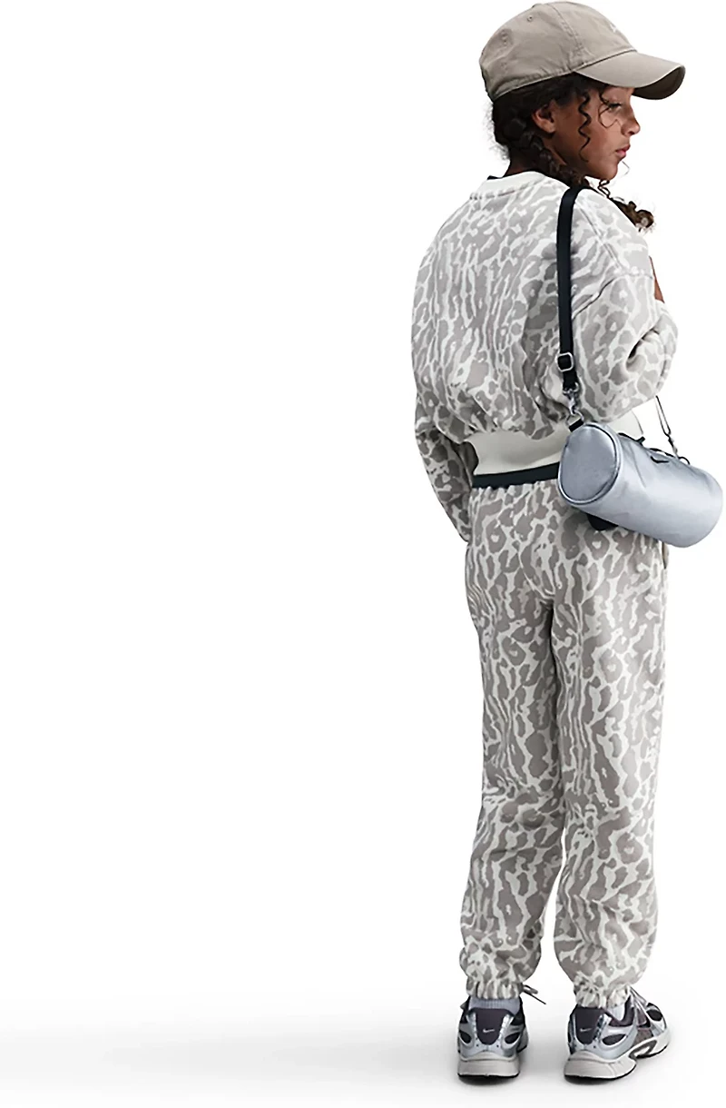 Nike Girls' Sportswear Club Fleece Boxy Crewneck Sweatshirt