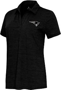 Antigua Women's Tampa Bay Buccaneers Layout V-neck Polo Shirt