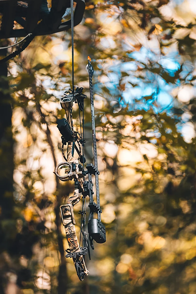 Summit Retractable Gear Hoist