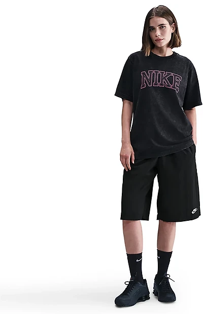 Nike Women's Sportswear Classics+ T-shirt