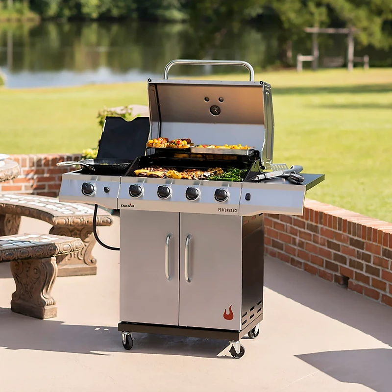 Charbroil Performance Series 4-Burner Gas Grill