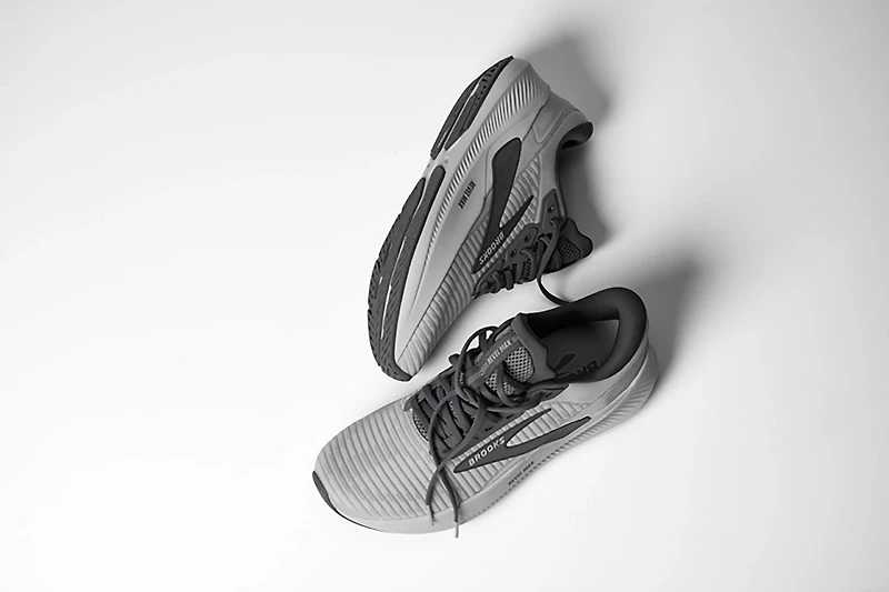 Brooks Men's Revel Max Running Shoes