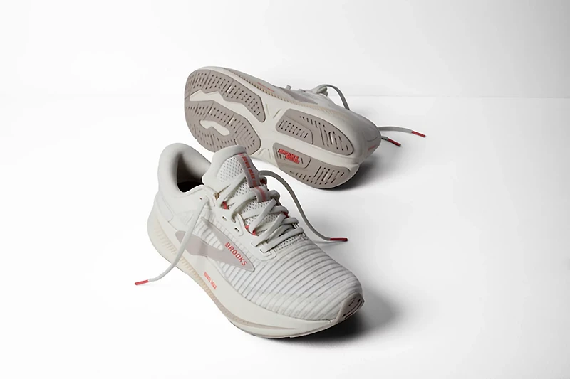 Brooks Women's Revel Max Running Shoes