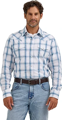 Wrangler Men's Retro® Premium Long Sleeve Modern Fit Western Snap Plaid Shirt