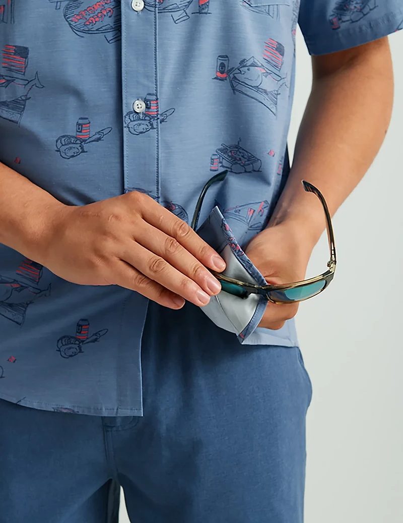 Huk Men's Americookin Kona Short Sleeve Button Down Shirt