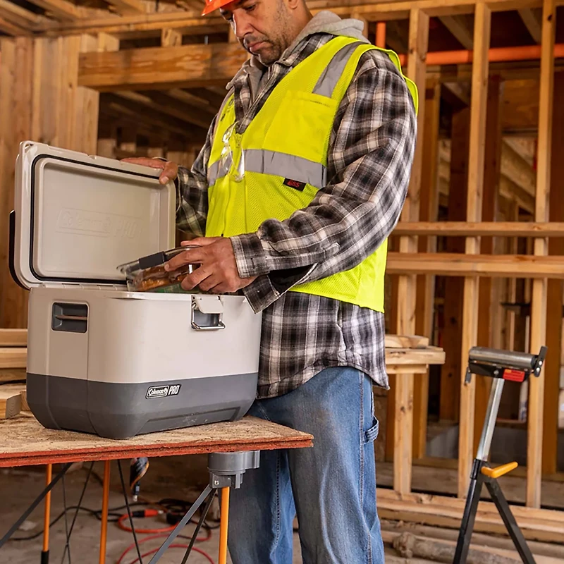 Coleman Pro 17 qt Hard Cooler