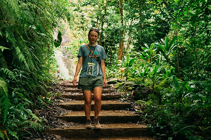 Chums Glow Phone Pouch