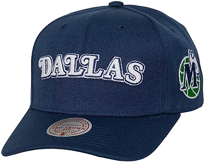 Mitchell & Ness Mavericks Chain Gang Hardwood Classics Pro Cap